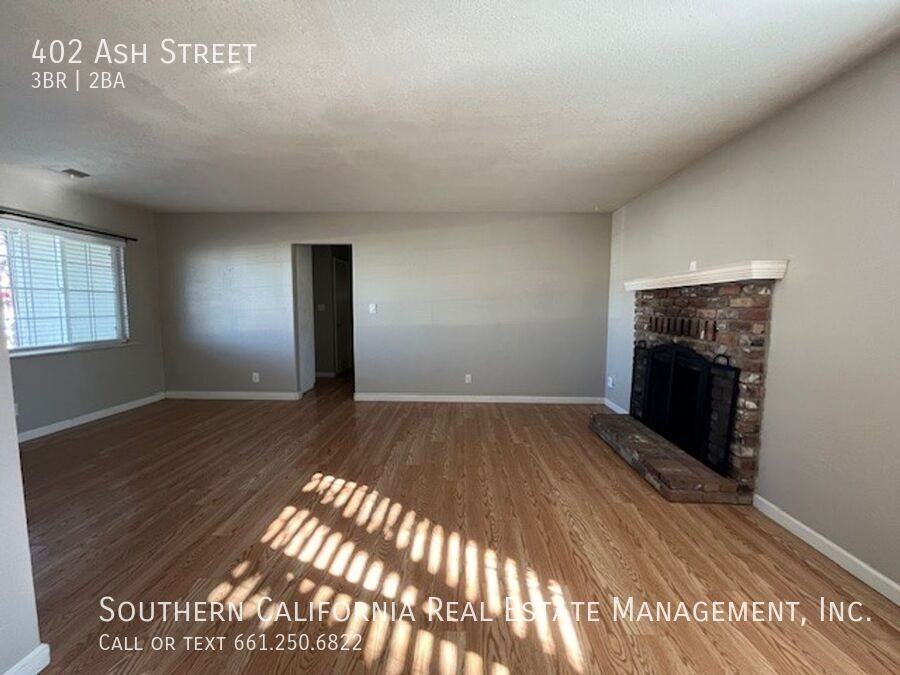 402 Ash St - Photo 6 of 24