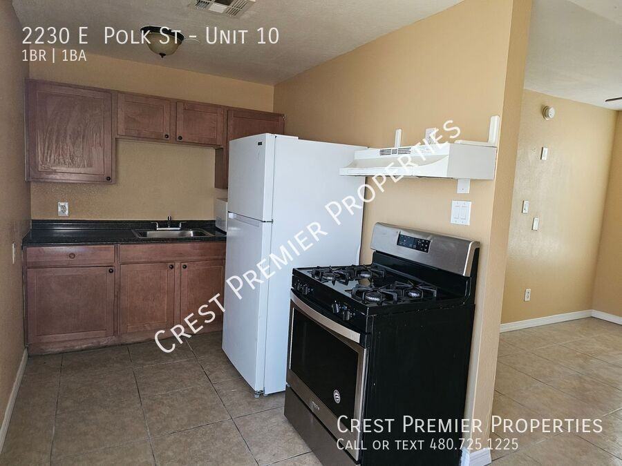 2230 E Polk St #10 - Photo 6 of 14