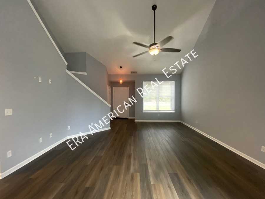 104 Northern Pine Rd - Photo 2 of 50