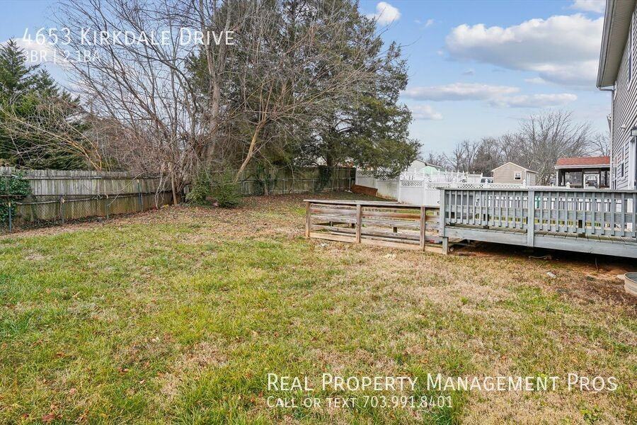 4653 Kirkdale Dr - Photo 3 of 44