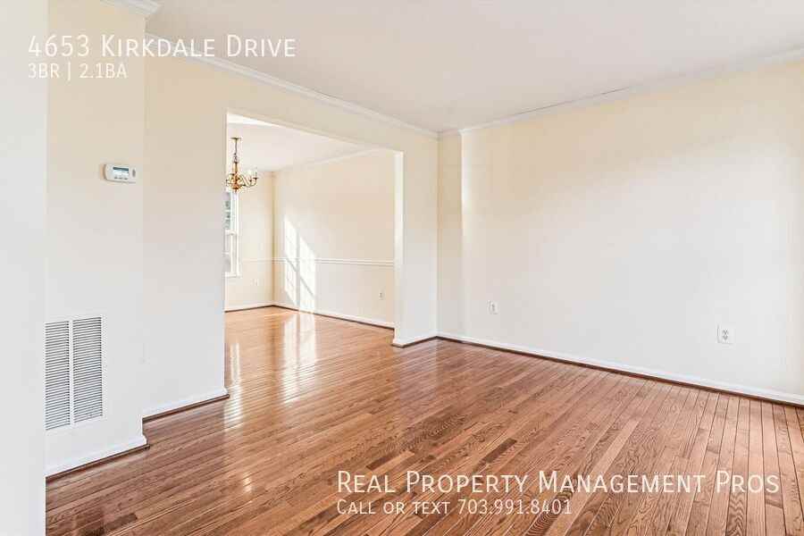 4653 Kirkdale Dr - Photo 7 of 44