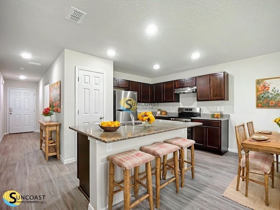 61 Rose Dr #B - Photo 5 of 21