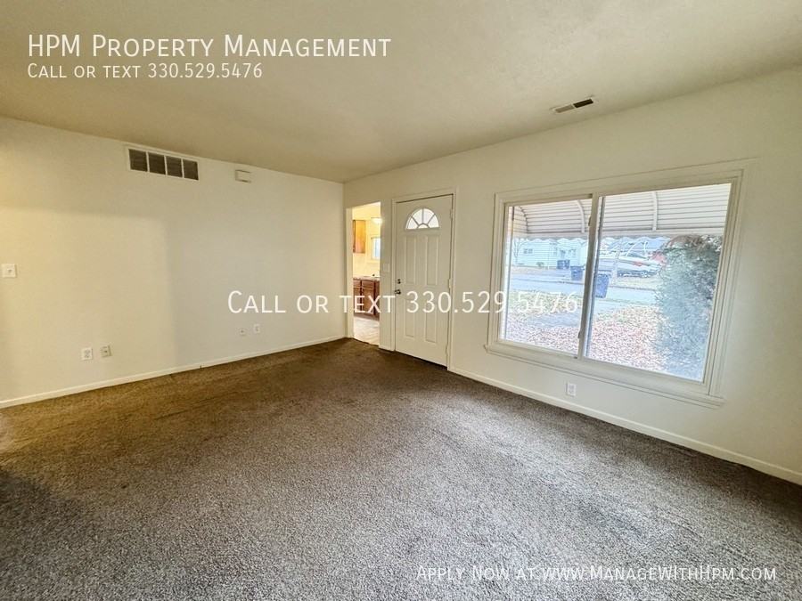 1062 Merton Ave - Photo 2 of 11