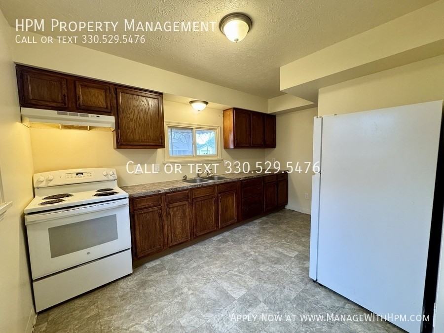 1062 Merton Ave - Photo 5 of 11