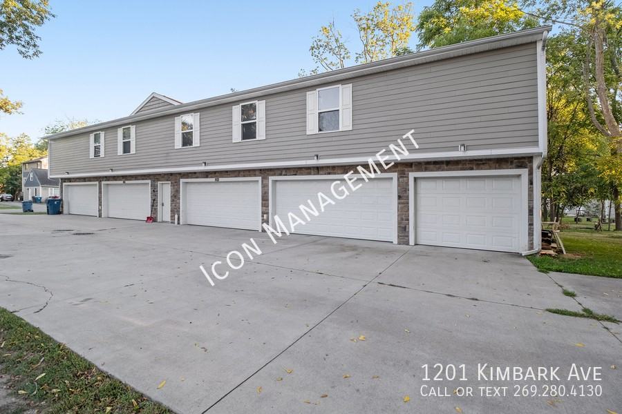 1201 Kimbark Ave - Photo 2 of 21