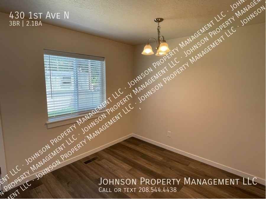 430 1st Ave N - Photo 7 of 18