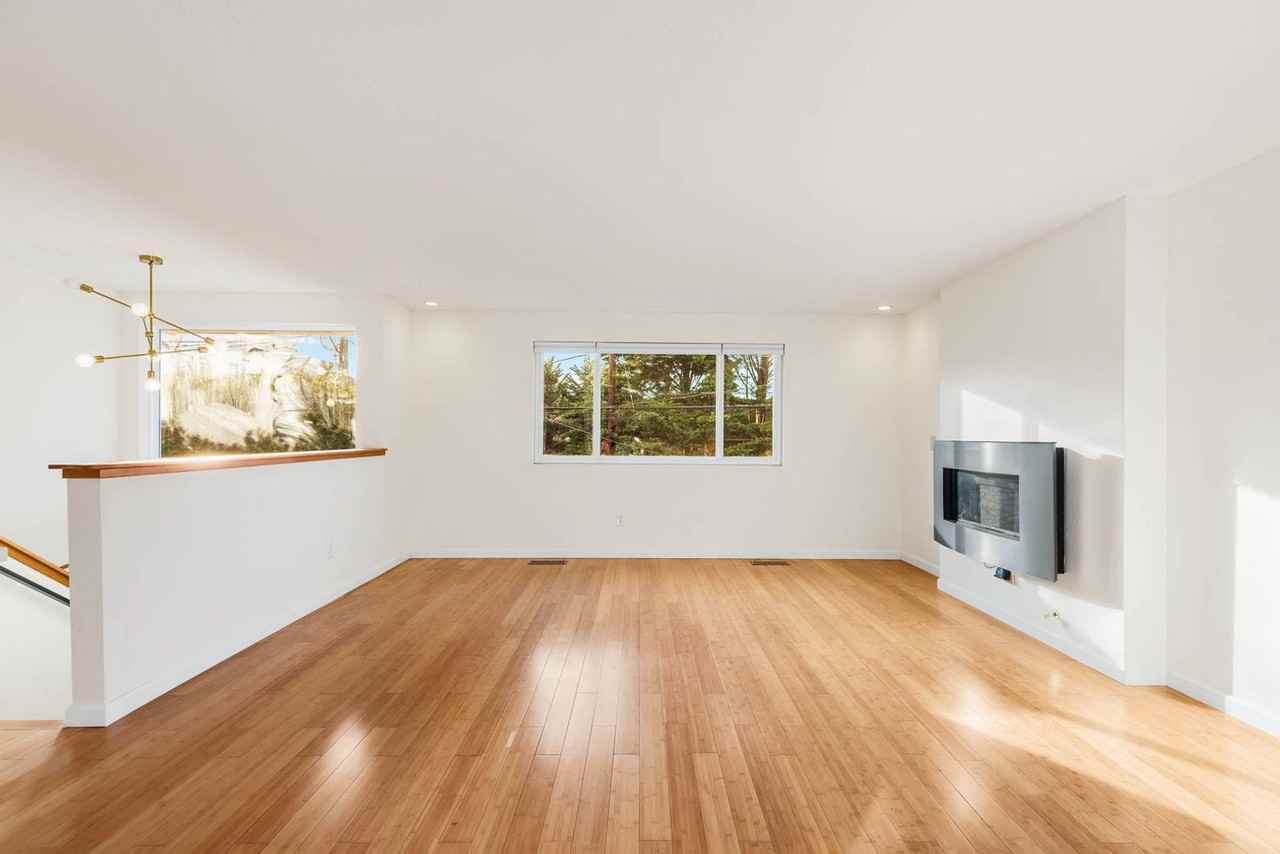 2708 S Judkins St - Photo 3 of 17