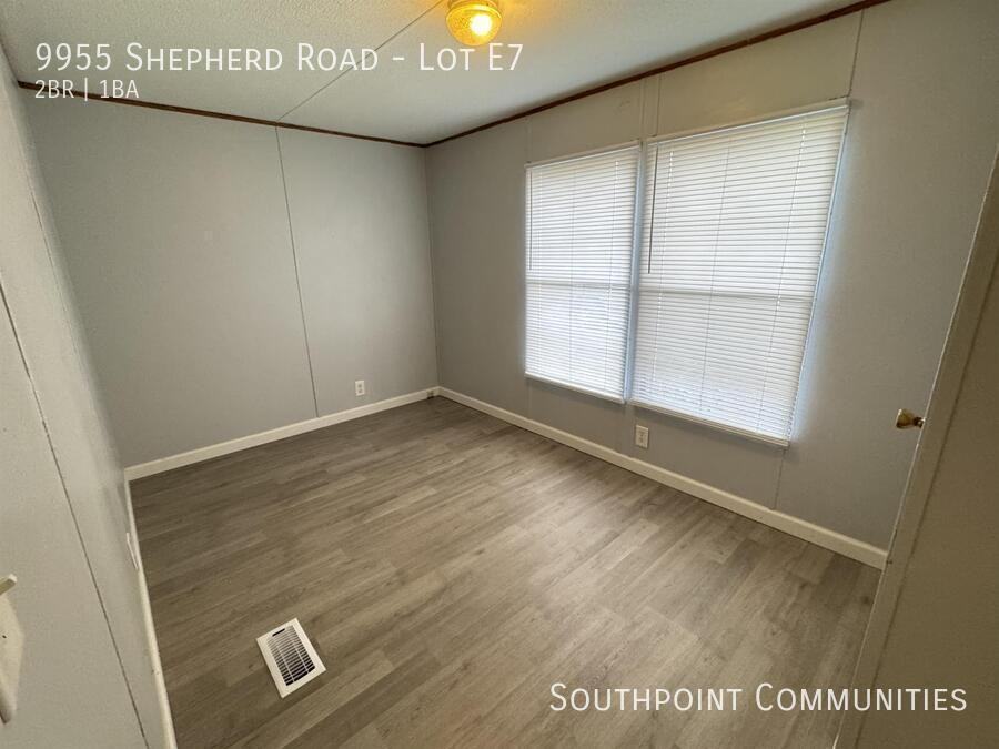 9955 Shepherd Rd - Photo 5 of 7