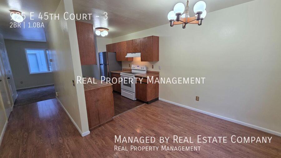 925 E 45th Ct #3 - Photo 4 of 18