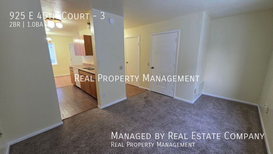 925 E 45th Ct #3 - Photo 7 of 18