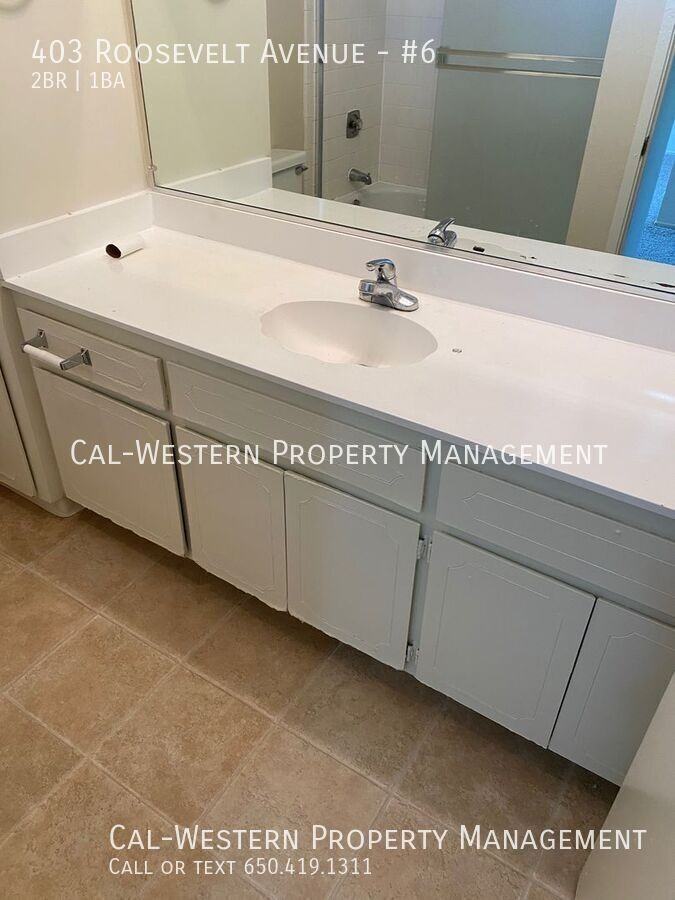 403 Roosevelt Ave #6 - Photo 7 of 10