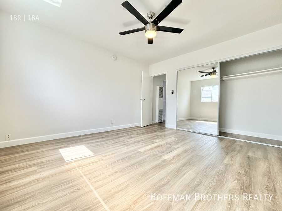 6337 Whitsett Ave #19 - Photo 7 of 11