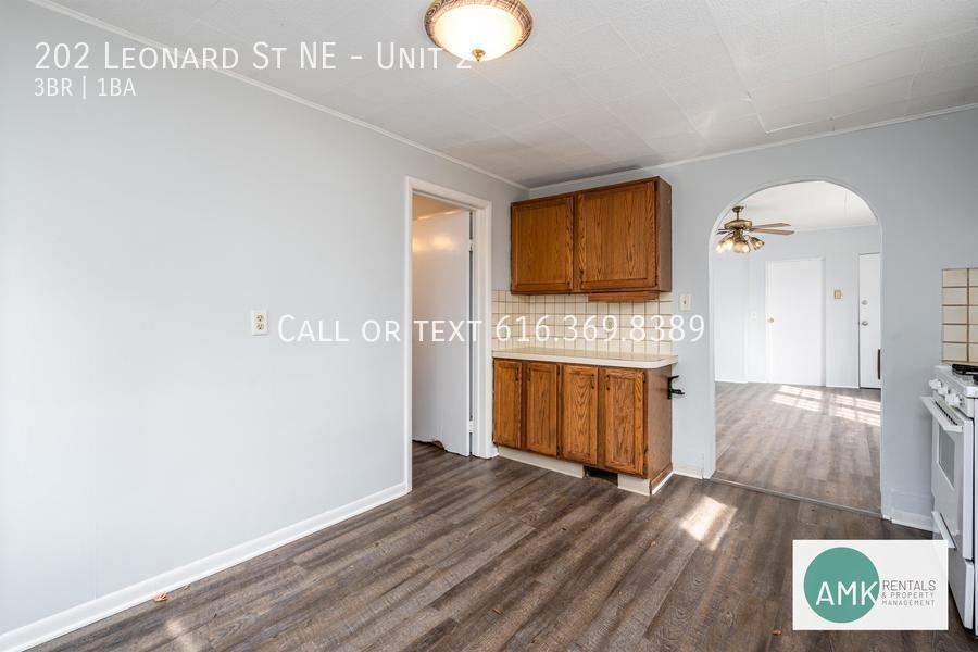 202 Leonard St Ne #2 - Photo 4 of 19