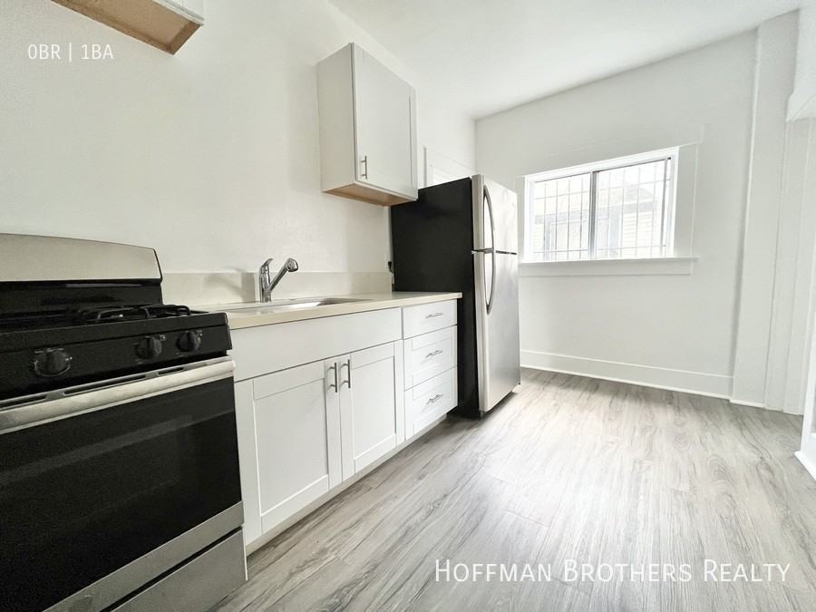 2255 W 14th St Property - Photo 5 of 6