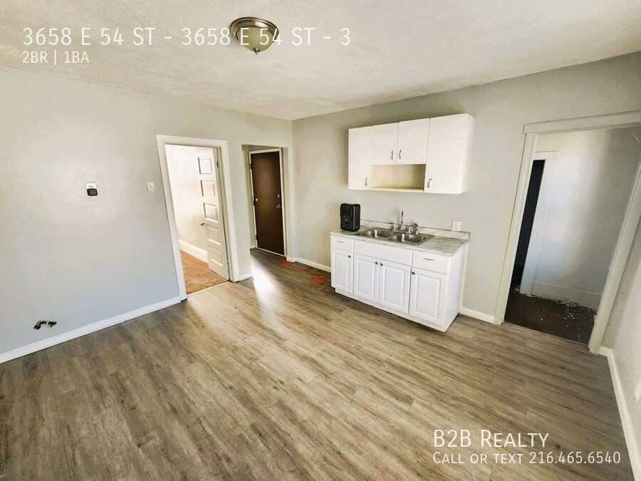 3658 E 54 ST - 3658 E 54 ST #3 - Photo 2 of 11