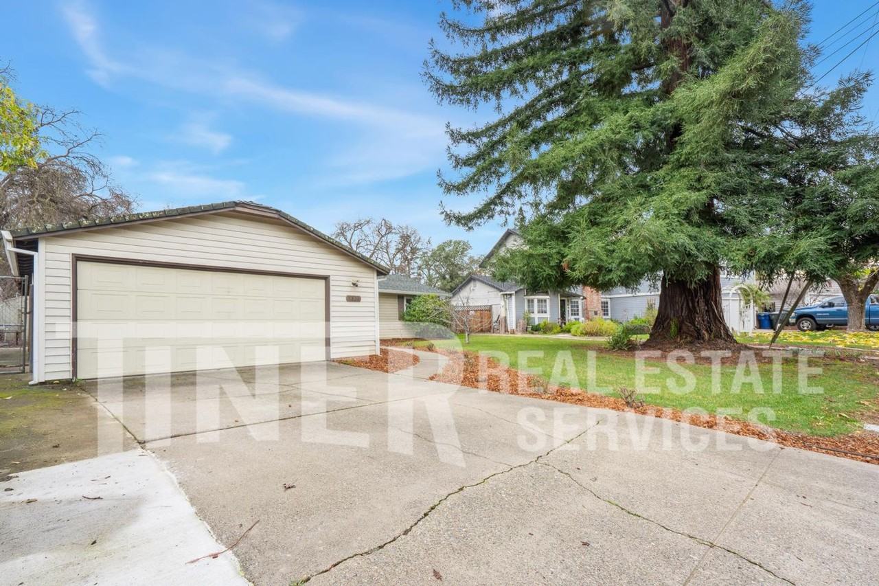 6824 Linda Sue Way - Photo 6 of 19