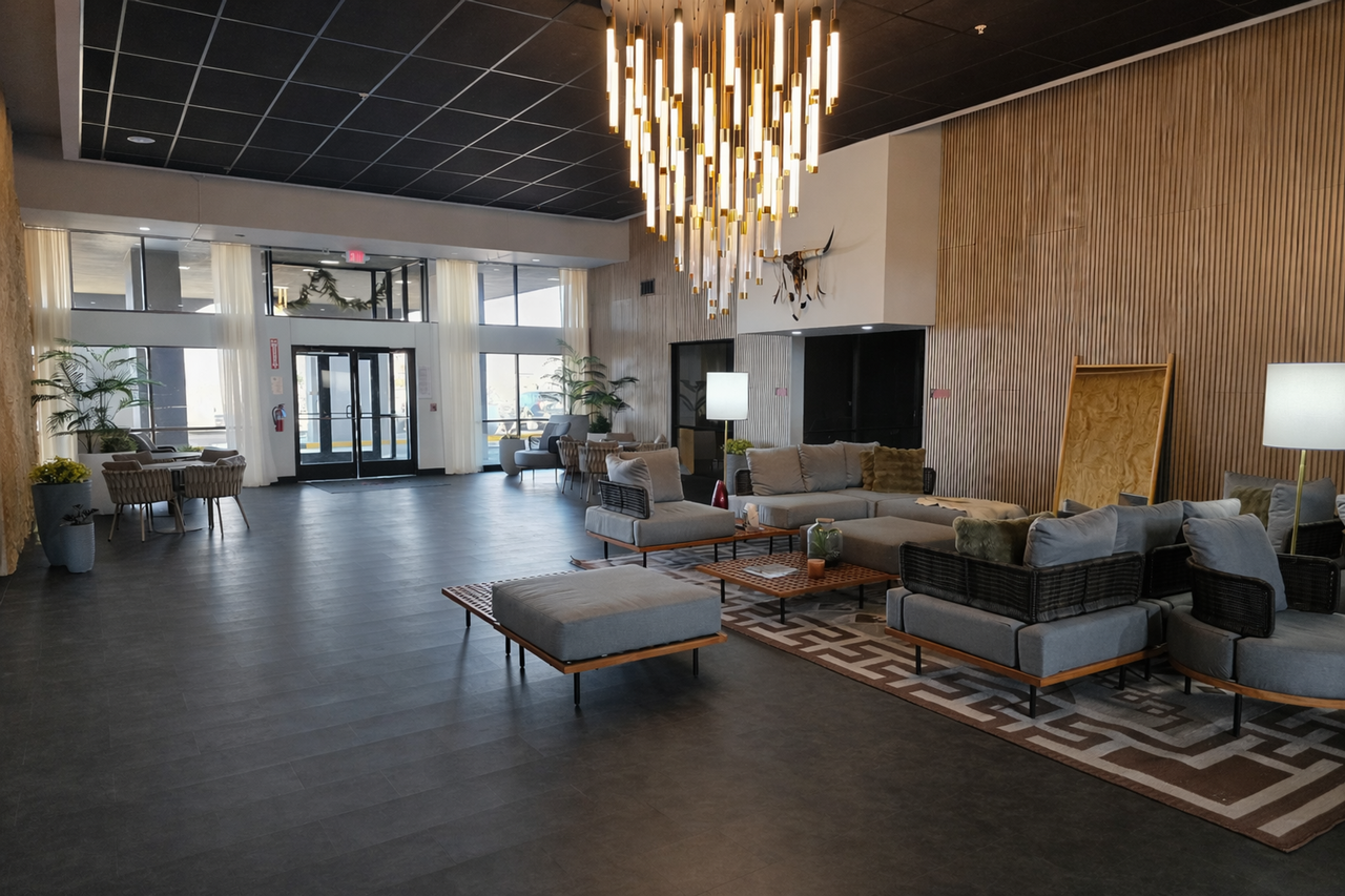 Luxurious Living in Gallup NM - Photo 4 of 36