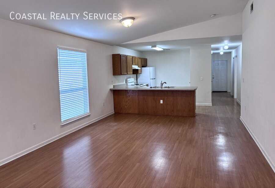 64 7th Ave - Photo 4 of 16