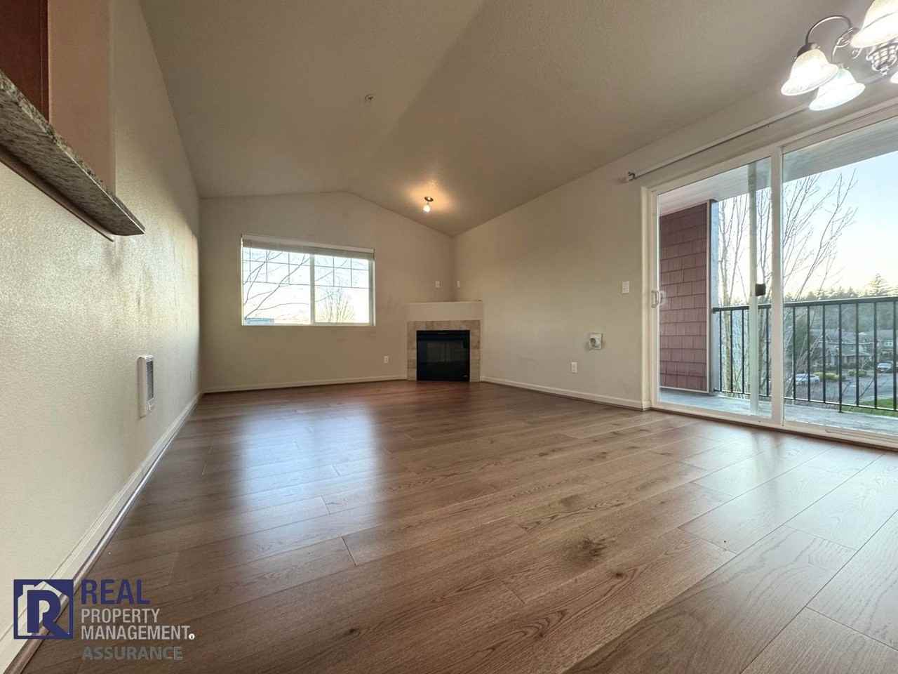 10664 Ne Holly St #308 - Photo 7 of 20