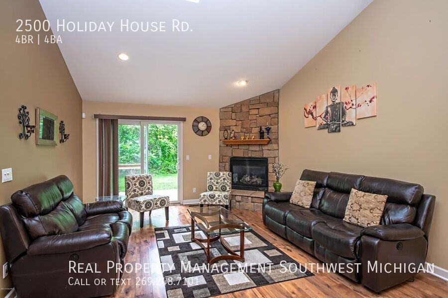 2500 Holiday House Rd - Photo 2 of 16