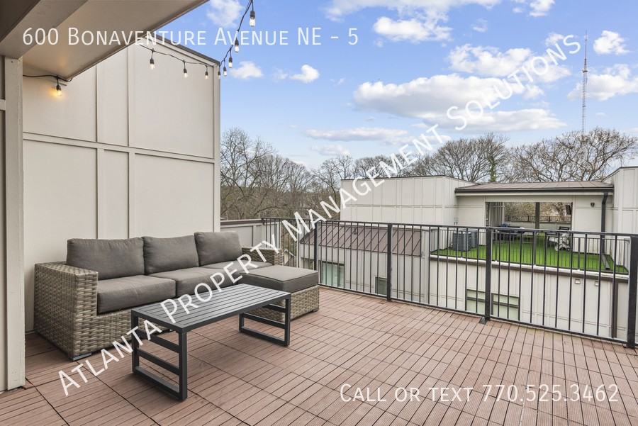 600 Bonaventure Ave Ne #5 - Photo 2 of 32