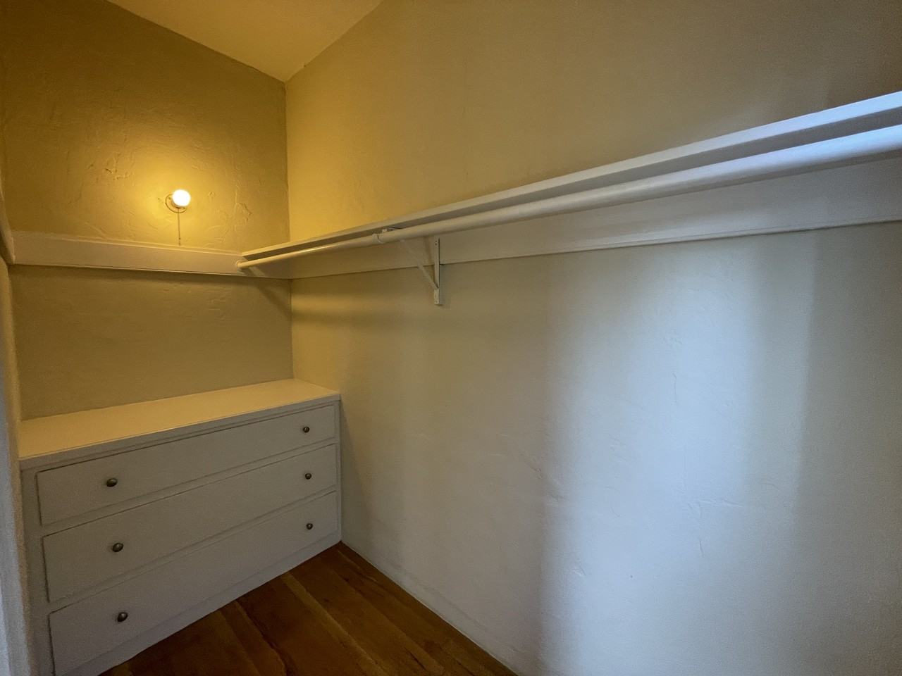 748 Lincoln Ave #7 - Photo 4 of 11