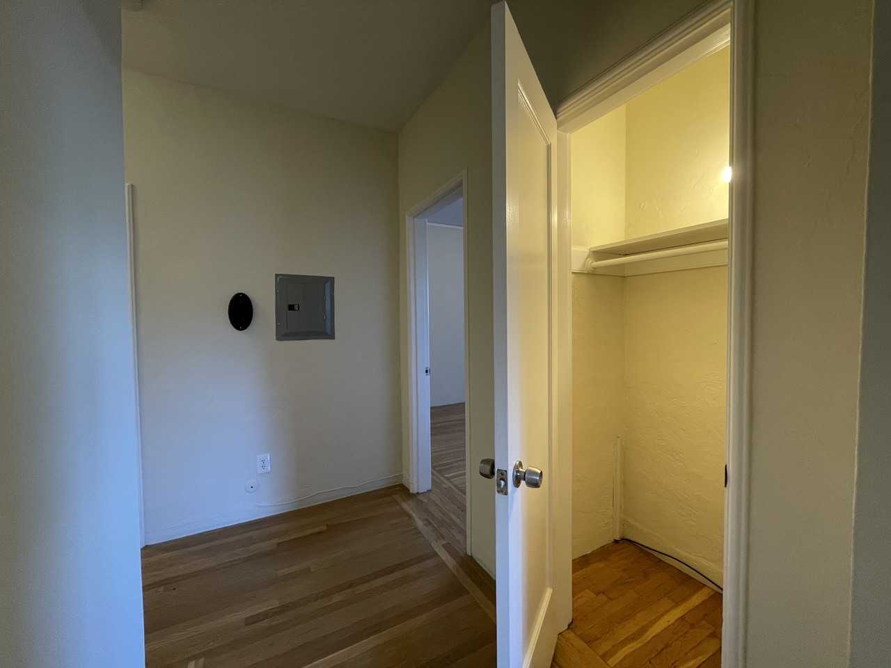 748 Lincoln Ave #7 - Photo 6 of 11