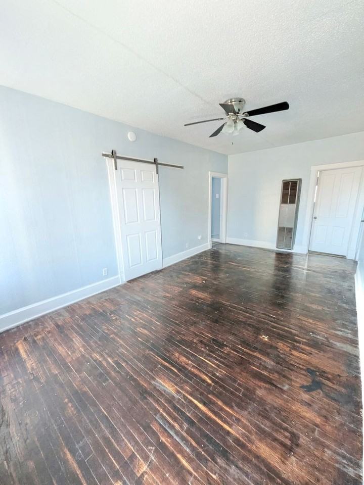 309 Colorado Ave #3 - Photo 3 of 14