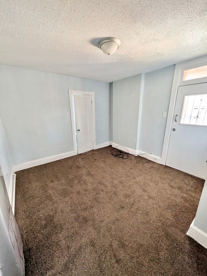 309 Colorado Ave #3 - Photo 7 of 14