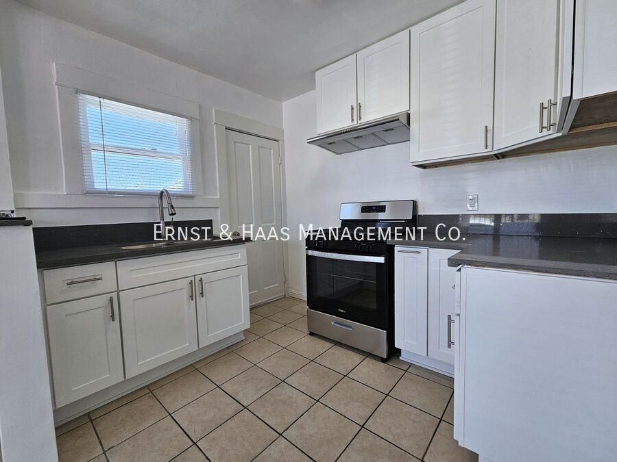 1468 Alamitos Ave - Photo 6 of 12