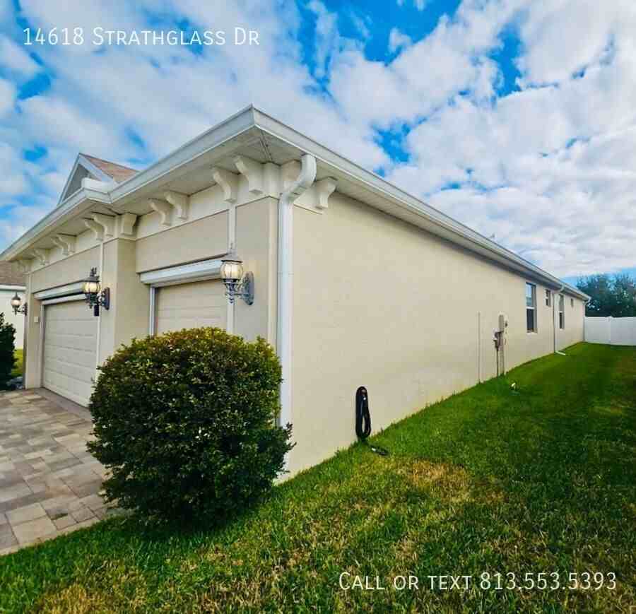 14618 Strathglass Dr - Photo 2 of 8