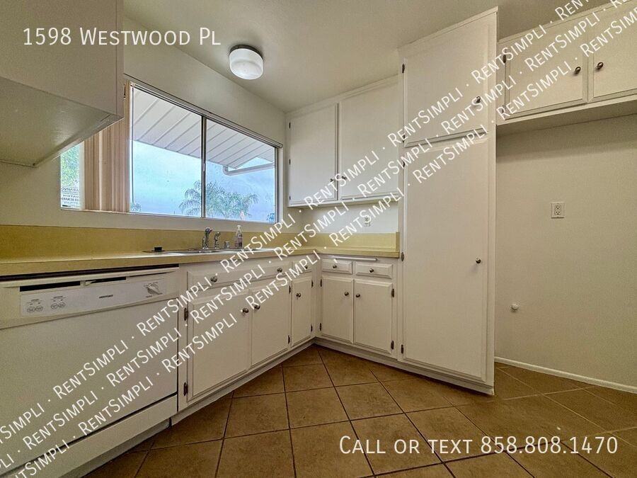 1598 Westwood Pl - Photo 7 of 19