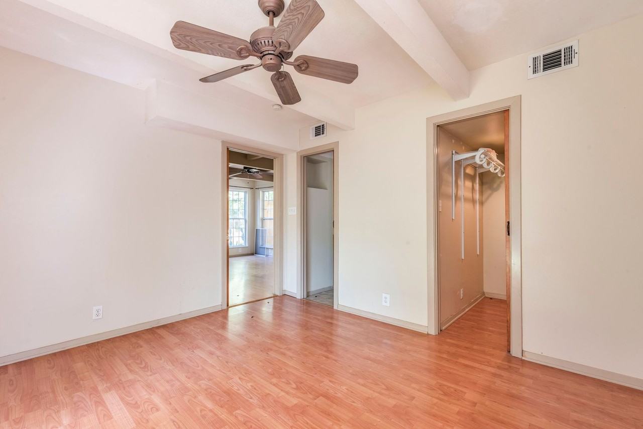 1502 E 37th St #B - Photo 7 of 15