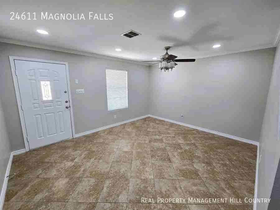 24611 Magnolia Fls - Photo 4 of 27
