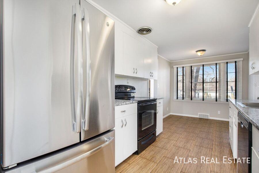 7535 Briar Dr - Photo 6 of 17