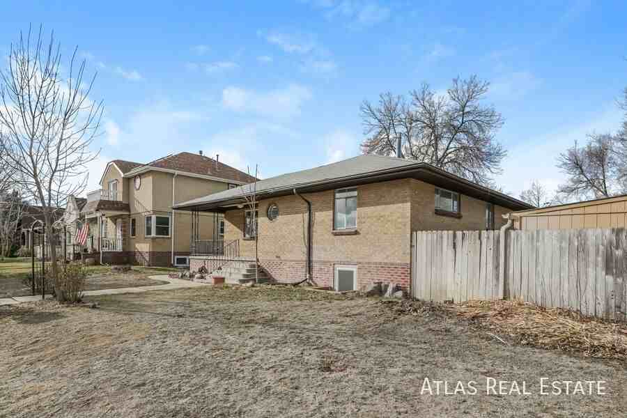 2353 S Sherman St #B - Photo 3 of 17