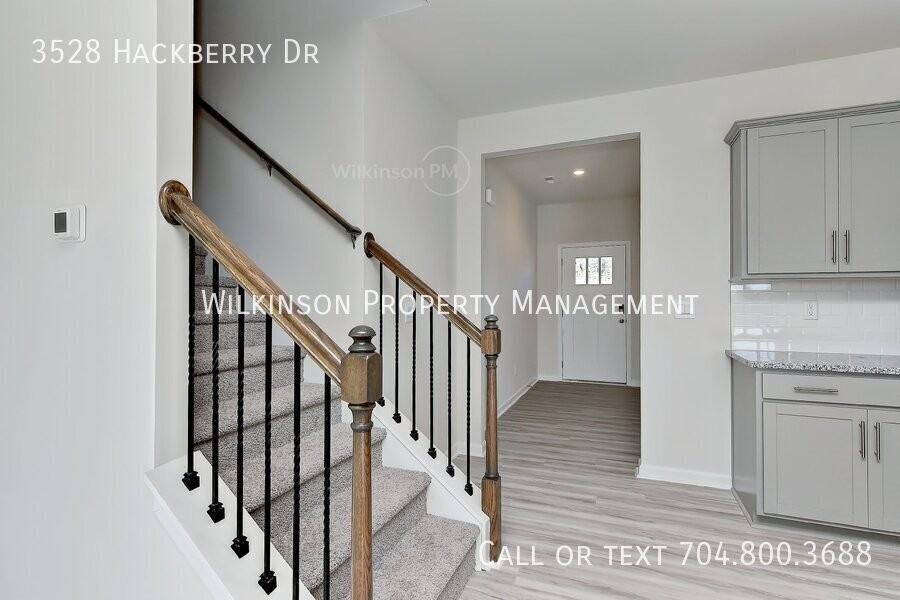 3528 Hackberry Dr - Photo 4 of 46