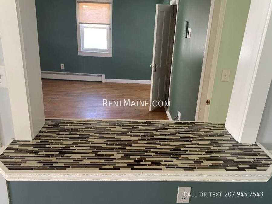 322 Grove St - Photo 3 of 30