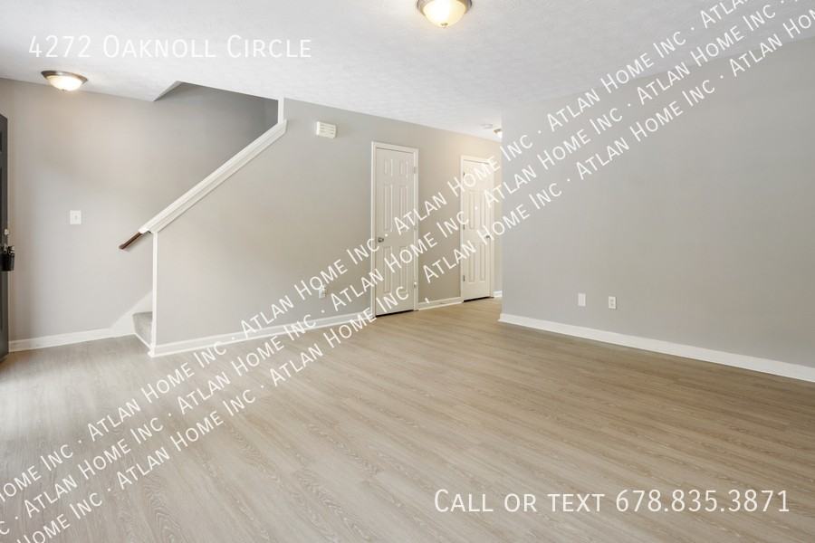 4272 Oaknoll Cir - Photo 6 of 25