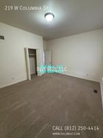 featured image of 219 W Columbia St