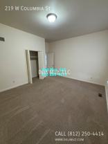 219 W Columbia St - Photo 1 of 1