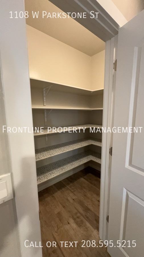 1108 W Parkstone St - Photo 6 of 20