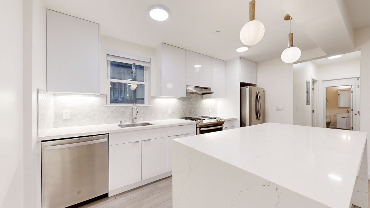 756 Page St #11 - Photo 2 of 14