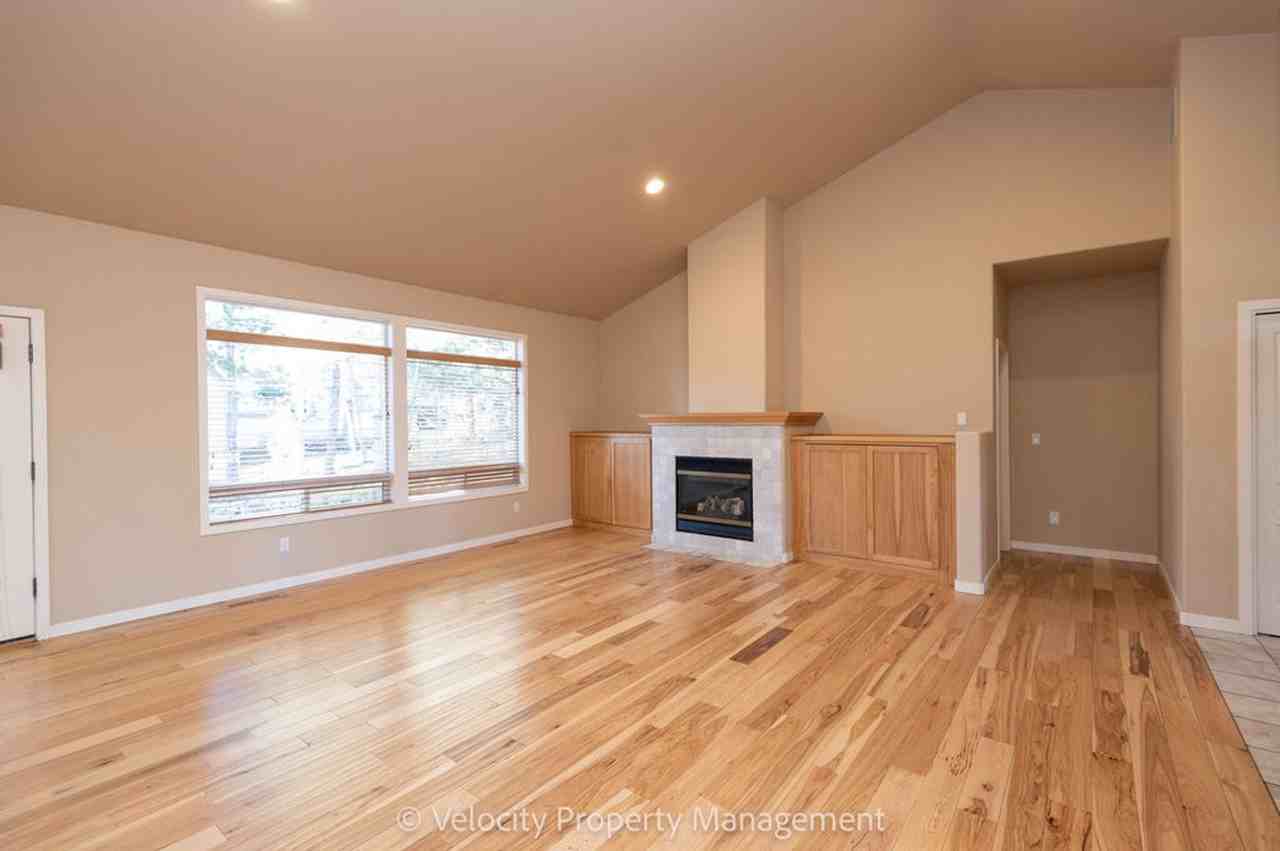 2963 Nw Fairway Heights Dr - Photo 4 of 24