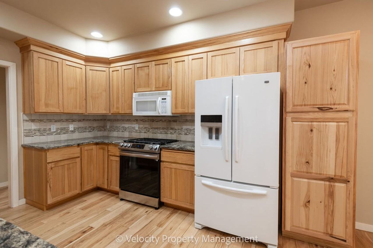 2963 Nw Fairway Heights Dr - Photo 7 of 24