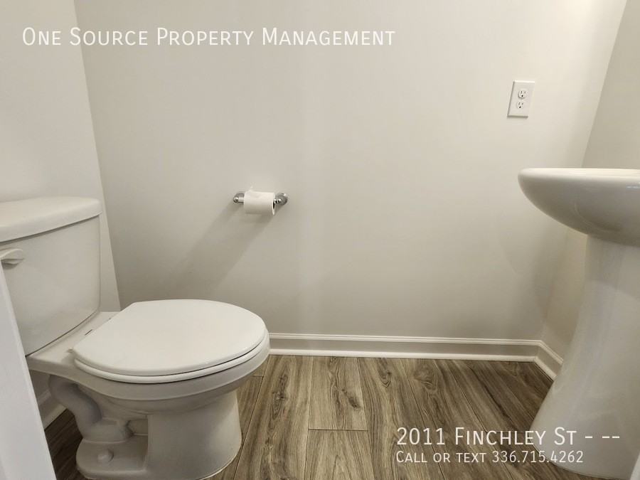 2011 Finchley St #1 - Photo 6 of 19