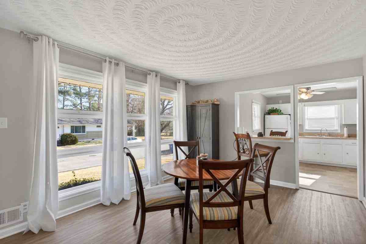 32 Warrent Dr #1 - Photo 7 of 29