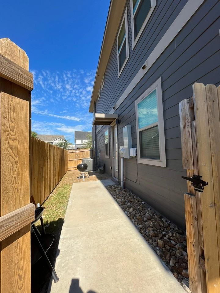 308 Poplar A - 1 #1 - Photo 5 of 32