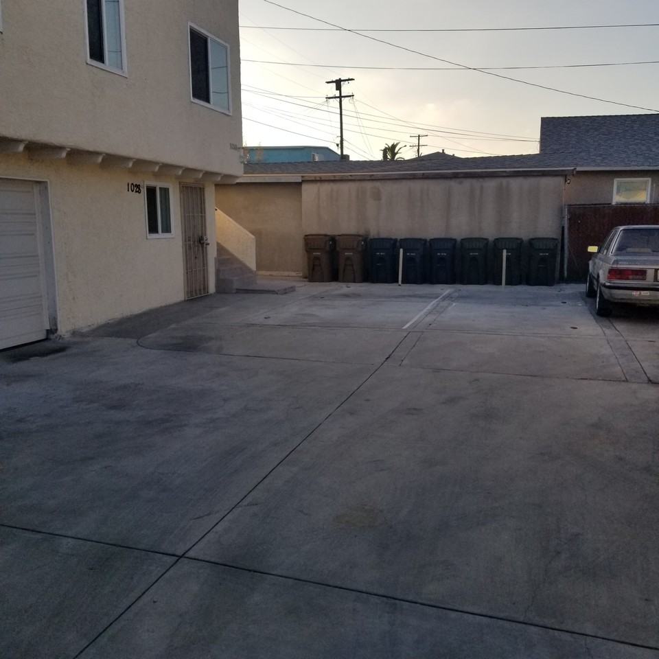 1032 W 103rd St #NA - Photo 5 of 17