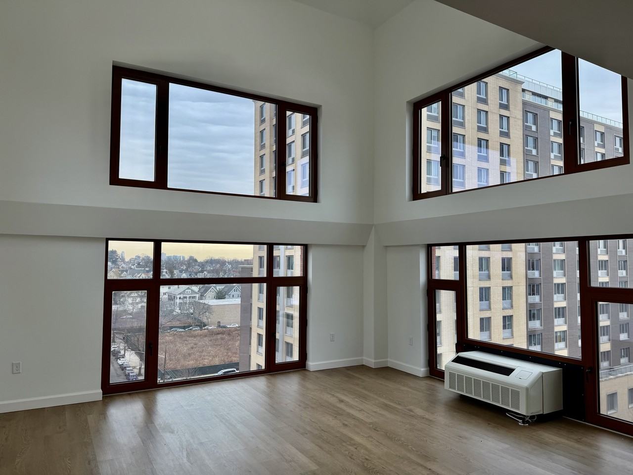 224 Gramatan Ave #8A